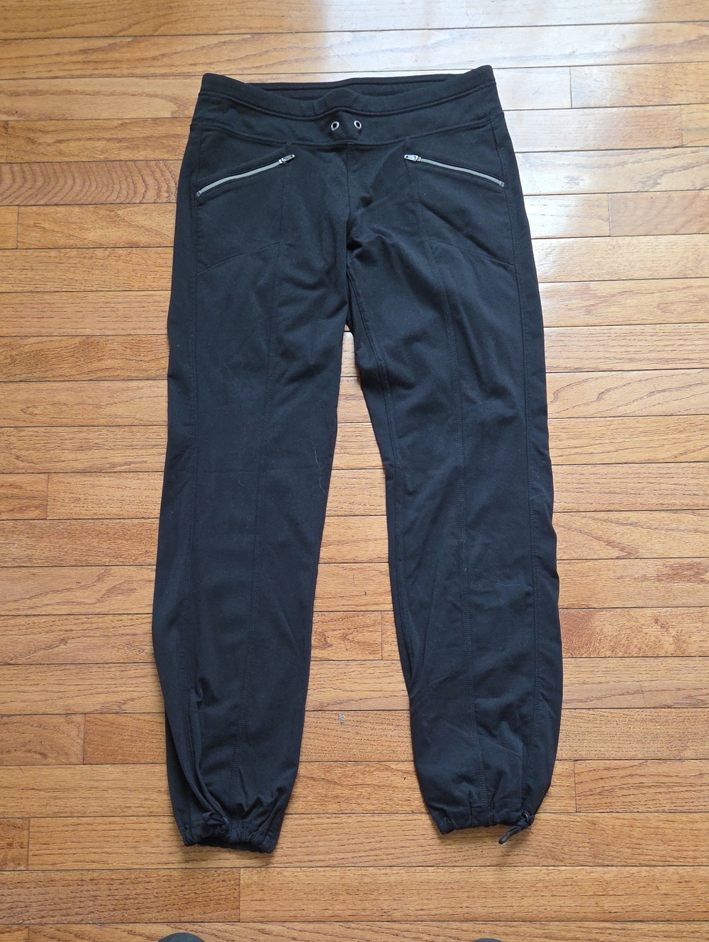 Athleta Trekkie North Hyland jogger size SP in black.